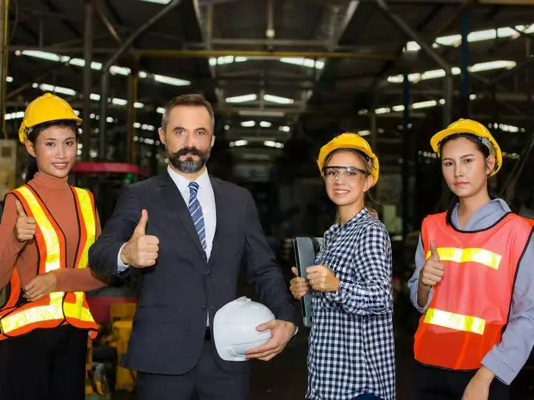 Client visiting warehouse